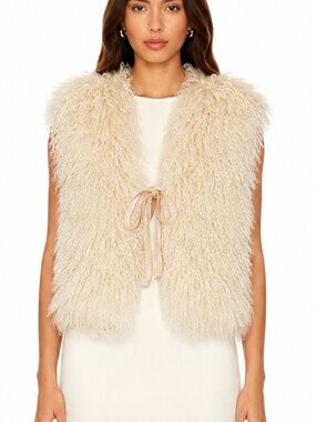 Danier Fur Mongolian lamb 100% authentic vest Ivory Real Shearling Curly